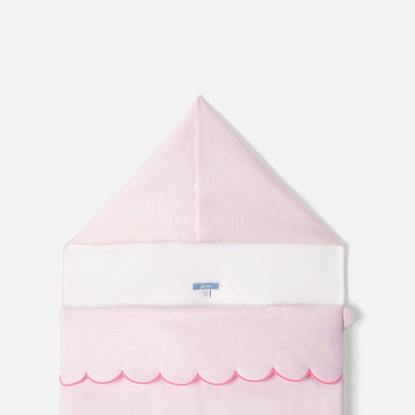 Scalloped linen angel's nest