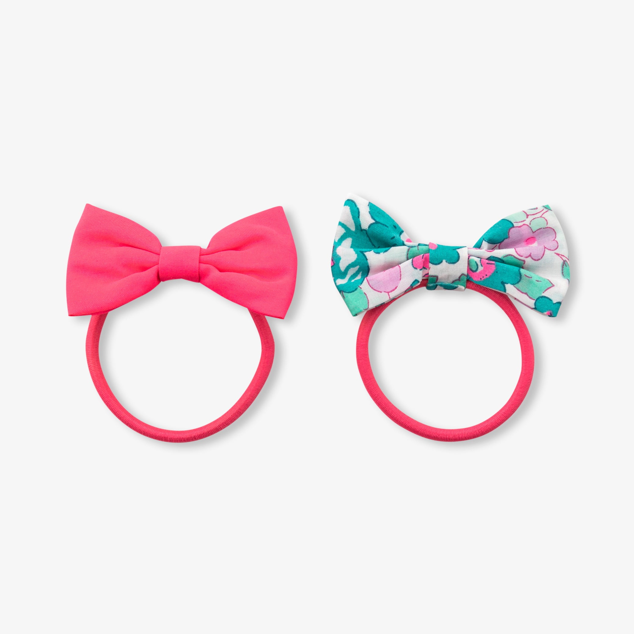 Girl elastic bands duo