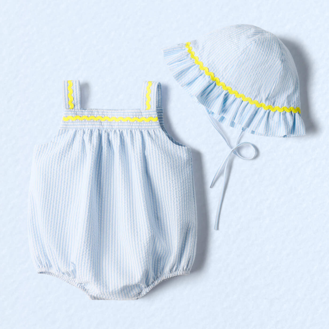 Baby girl romper in striped seersucker cotton - blanc/bleu