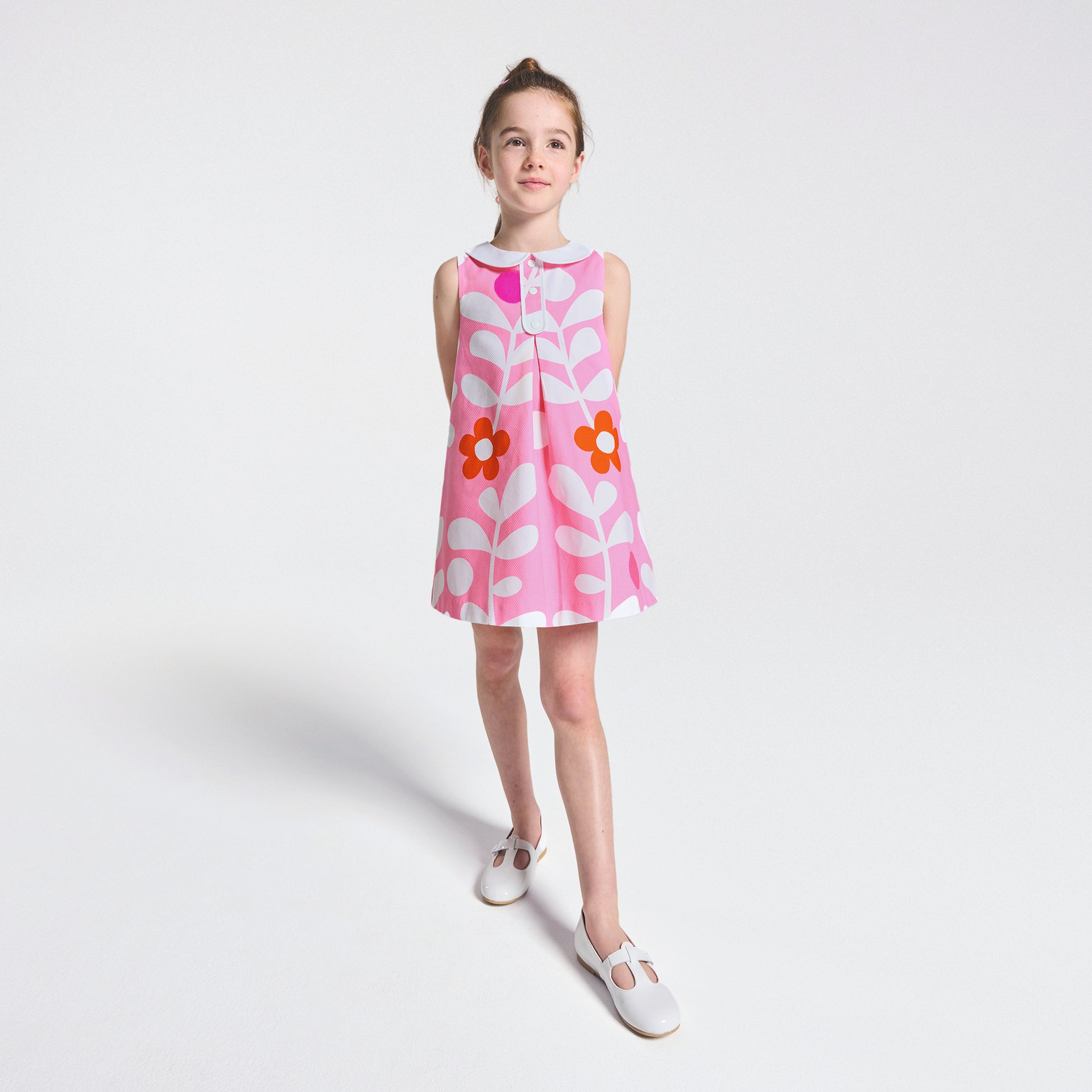 Girl sleeveless dress