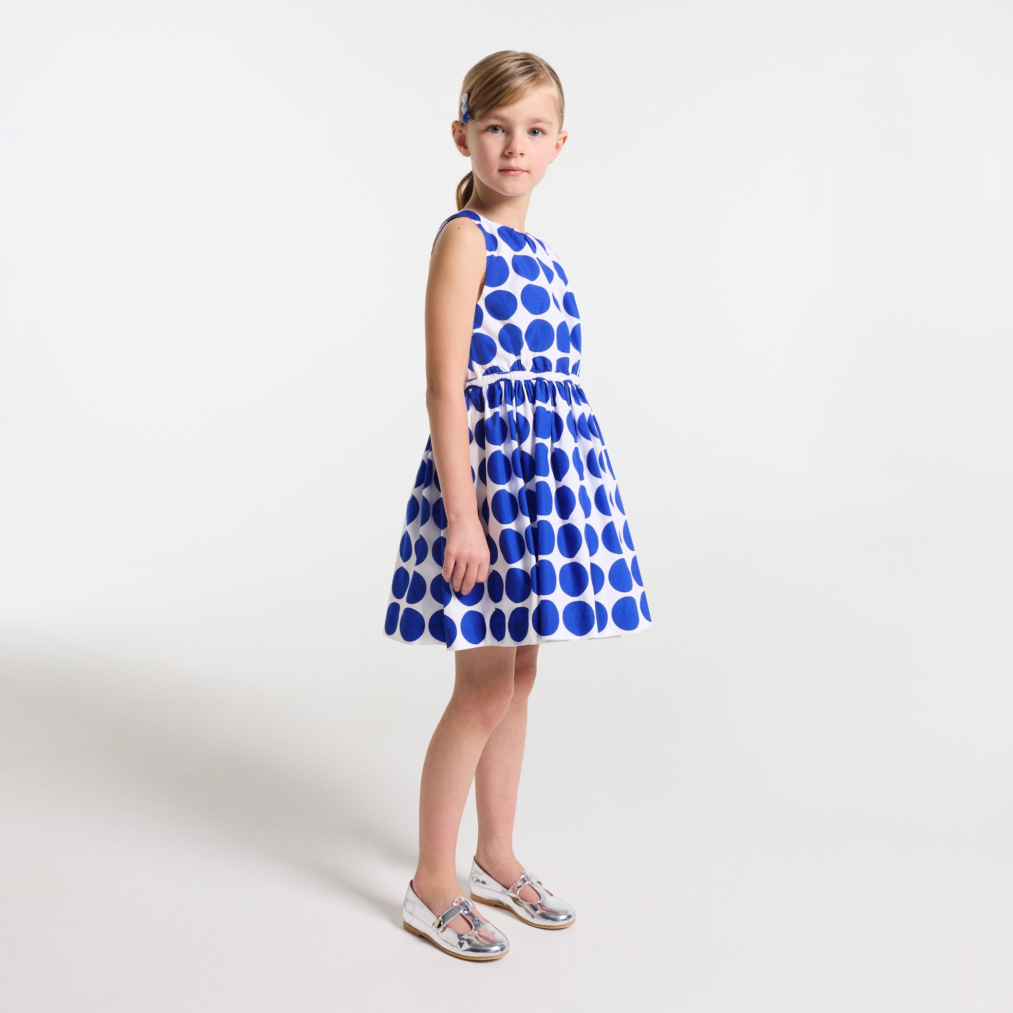 Girl sleeveless dress