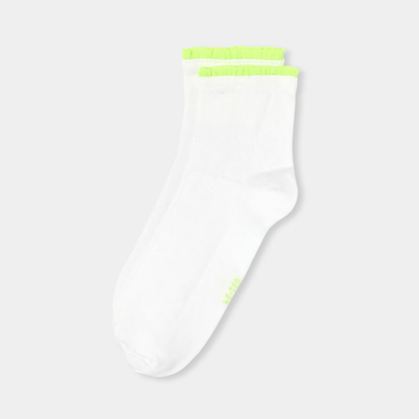 Girl ruffled socks
