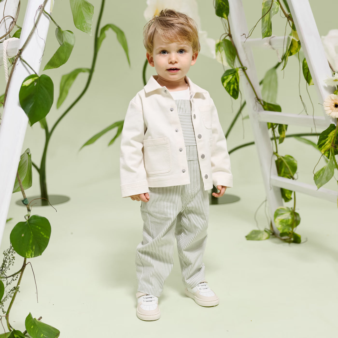 Baby boy dungarees in striped twill - blanc/vert