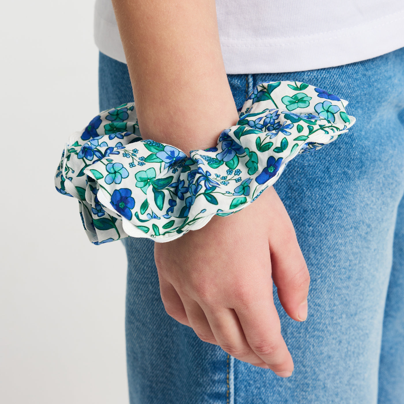 Girl croquet trim scrunchie - multico